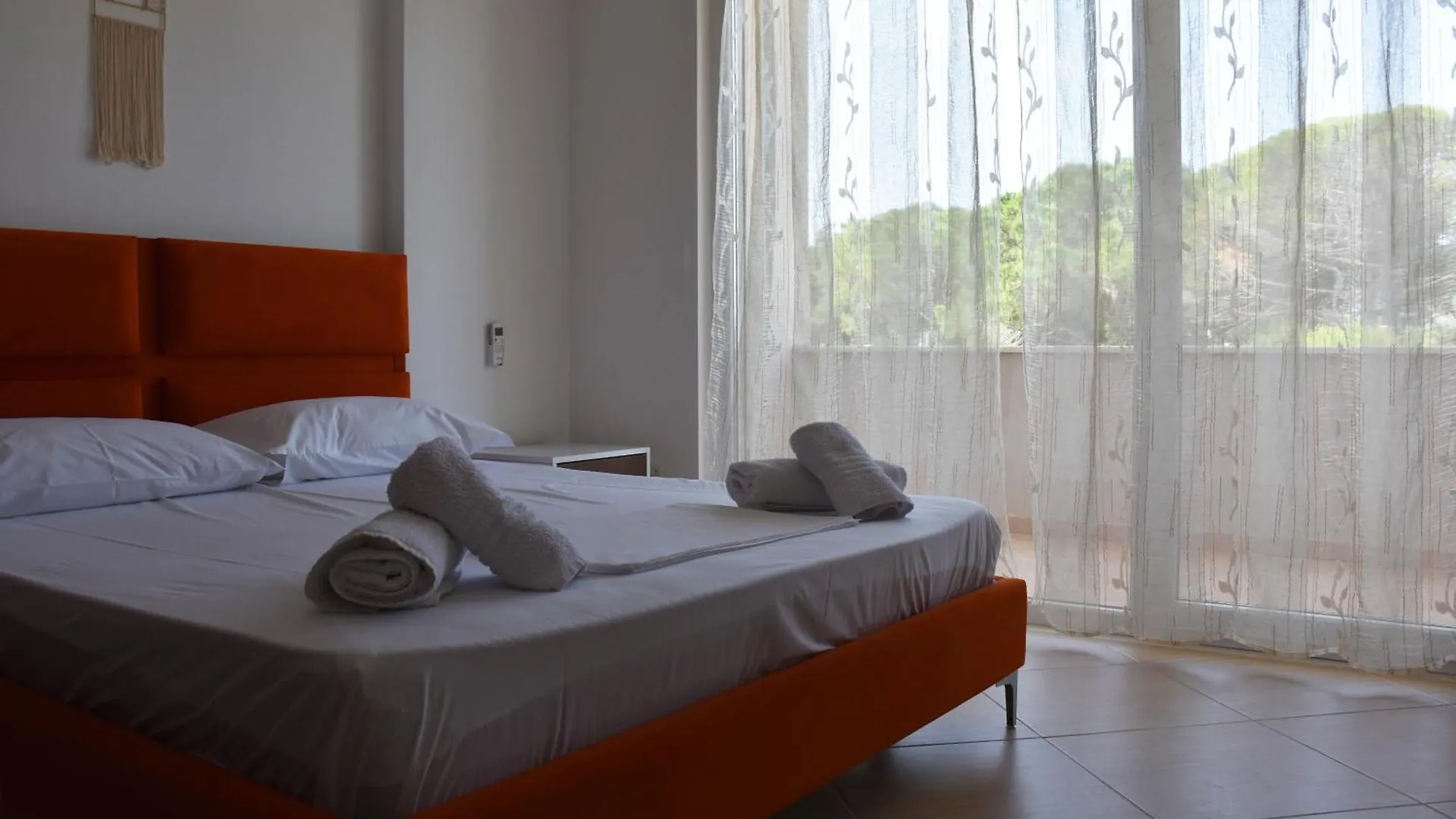 Leta'S Apartments, Beach Vacation Rentals Durrës